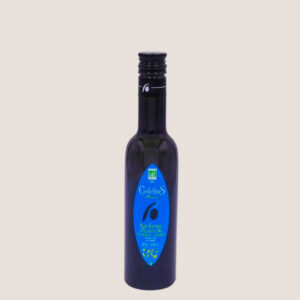 Huile d’Olive Aromatisée à l’Ail et aux Olives, bouteille en verre 25cl